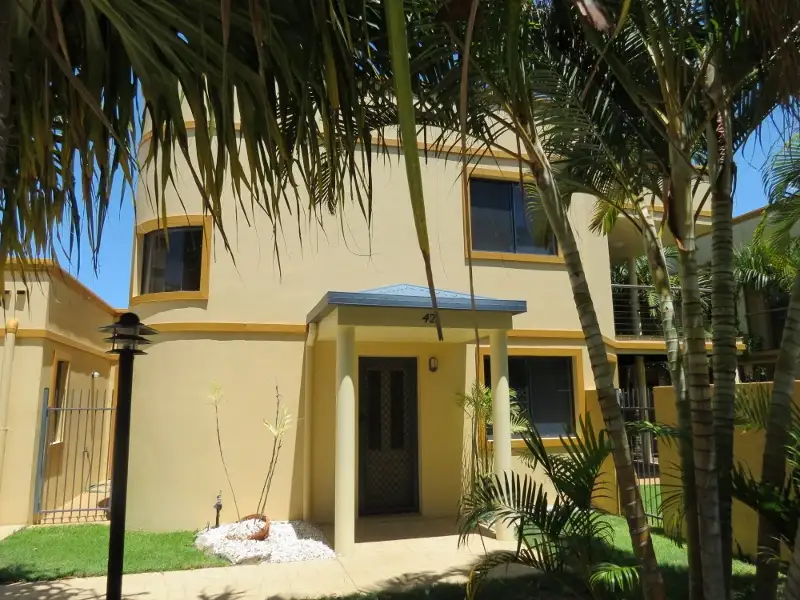 Main view of Homely unit listing, Unit 42, 33 Elizabeth Street, Urangan QLD 4655