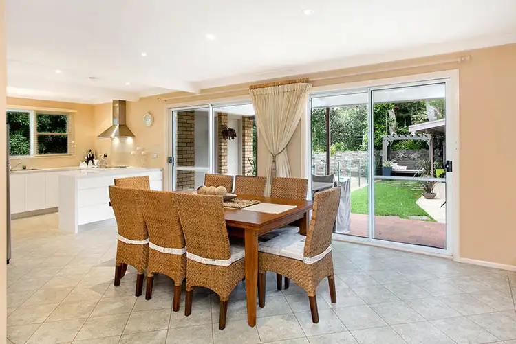 Fifth view of Homely house listing, 2 Armidale Place, Engadine NSW 2233