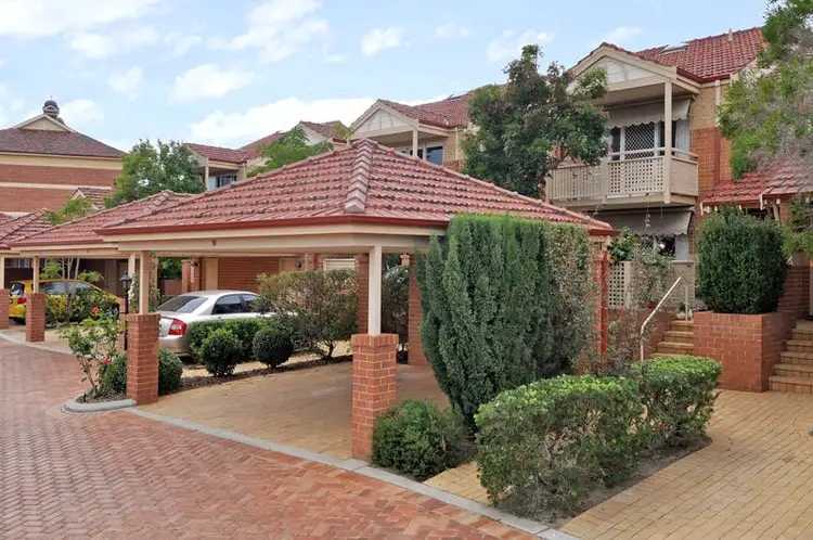 10/18 St Johns Wood Boulevard, Mount Claremont WA 6010