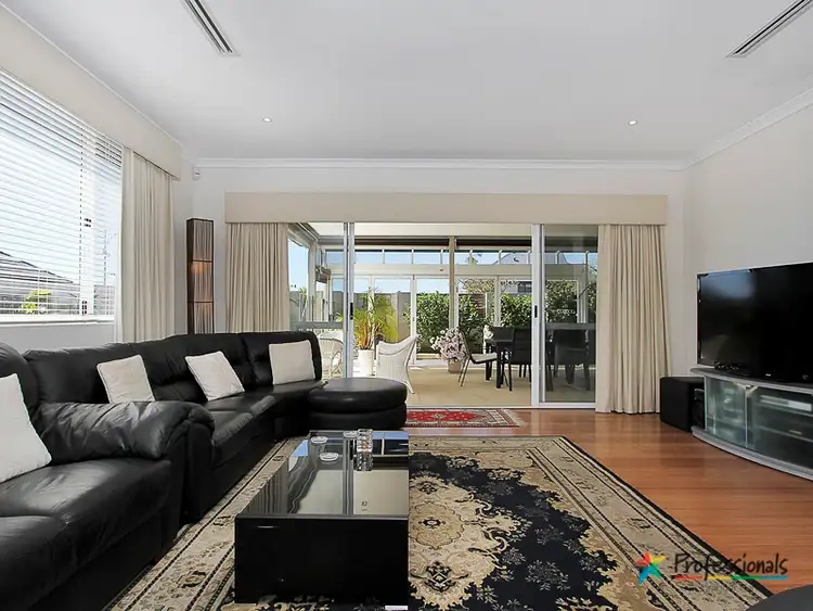 Fifth view of Homely house listing, 1 Pavilion Circle, The Vines WA 6069