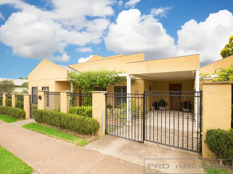 4 Water St, Greta NSW 2334