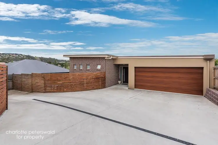 16b Cuthbert Avenue, Lenah Valley TAS 7008