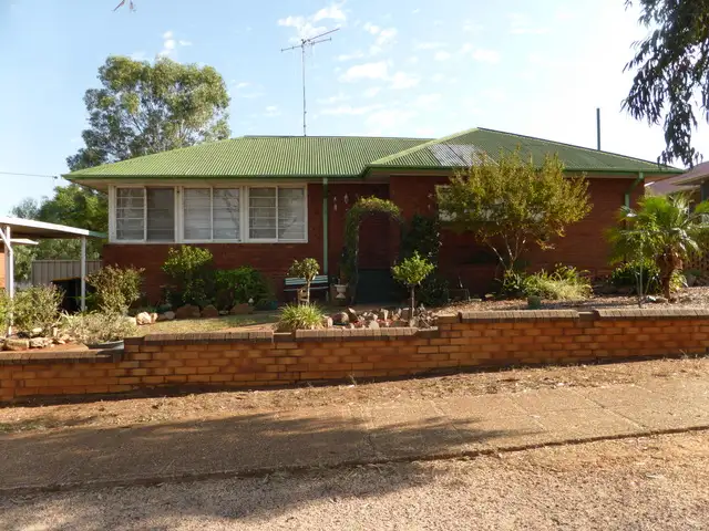 8 Mitchell Street, Parkes NSW 2870