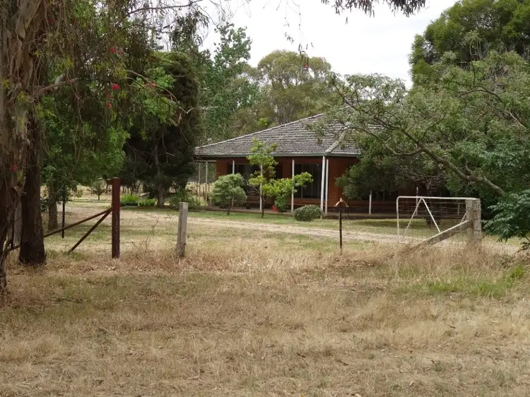 112 Arundels Lane, Wangaratta South VIC 3678