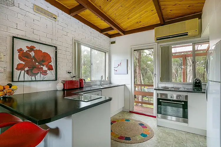 13 Karoola Avenue, Kingfisher Shores NSW 2259