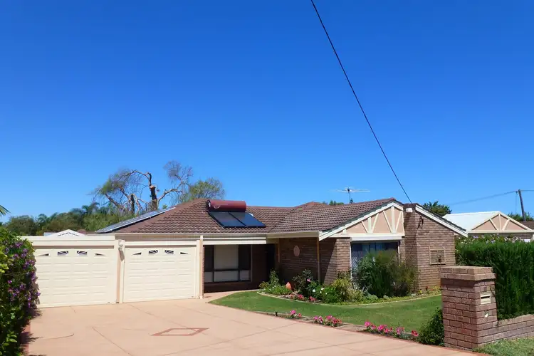 10 Lakemba Way, Waikiki WA 6169