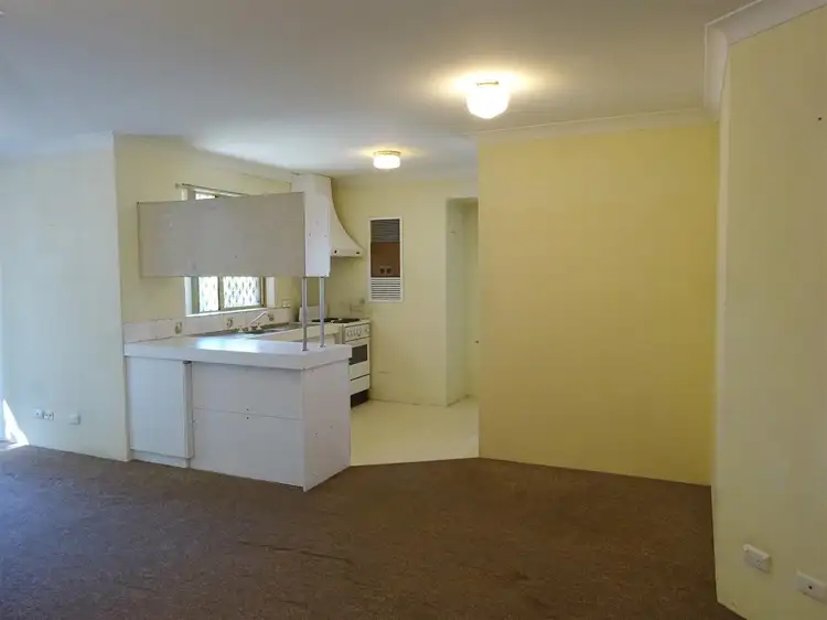 Fourth view of Homely house listing, 10 Eucumbene Gardens, South Lake WA 6164