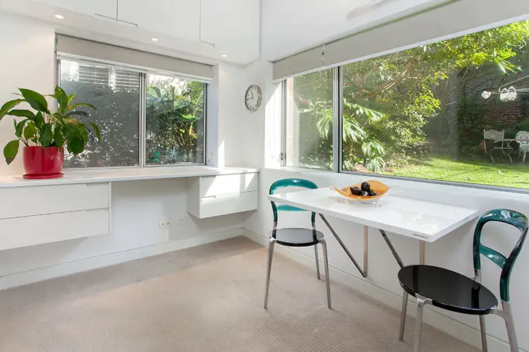 Third view of Homely unit listing, 2/6 The Crescent, Manly NSW 2095