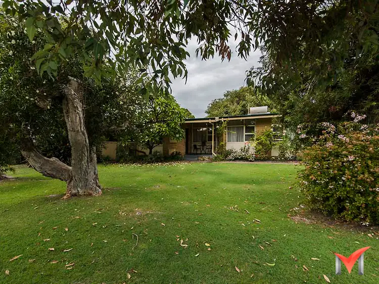 11 Passmore Street, Rossmoyne WA 6148