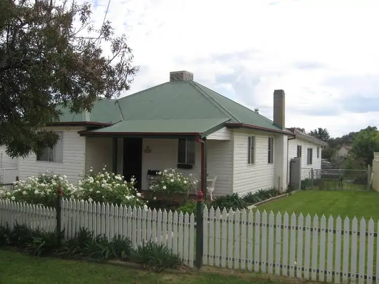 1 William street, Young NSW 2594