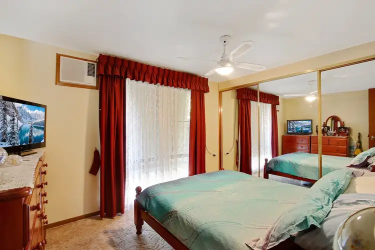 Fifth view of Homely house listing, 16 Westringia Place, Macquarie Fields NSW 2564
