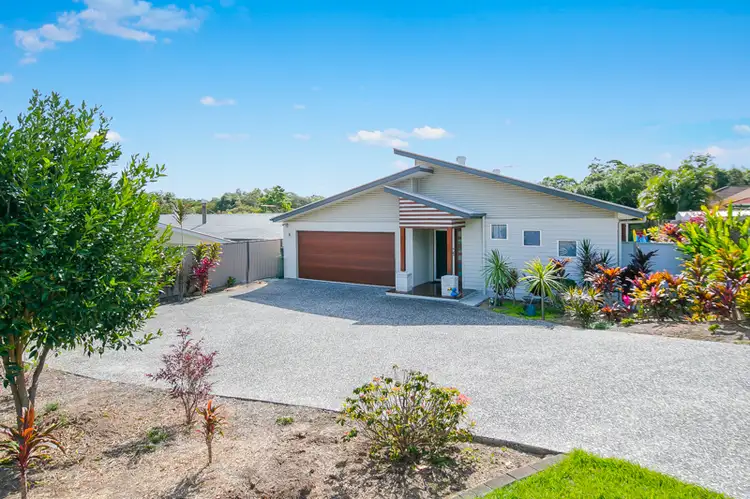 8 Lemongrove Road, Birkdale QLD 4159