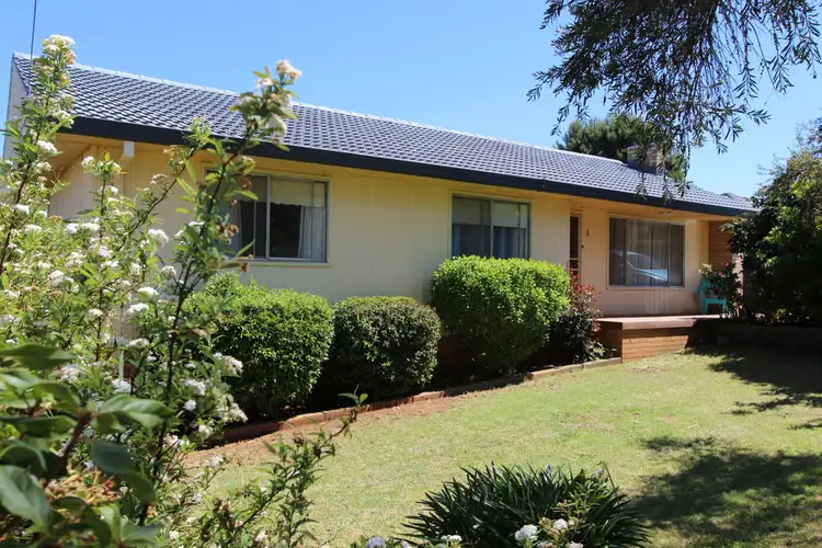 Main view of Homely house listing, 5 Parry Drive, Temora NSW 2666