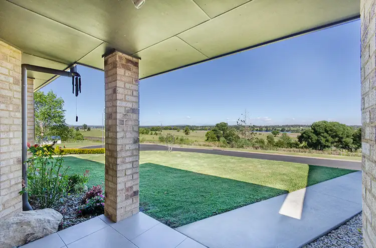 33 Nairn Terrace, Junction Hill NSW 2460