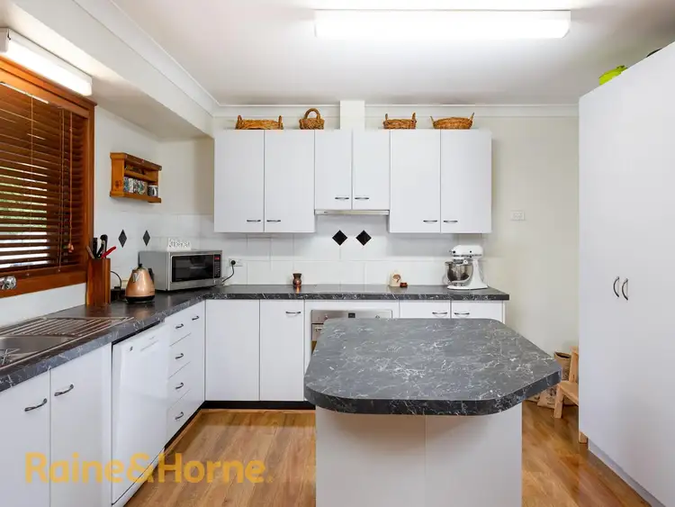 Fourth view of Homely house listing, 17 Elanora Place, Glenfield Park NSW 2650