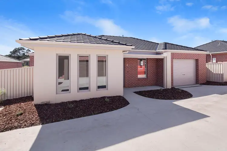Main view of Homely townhouse listing, 6/9 Horwood Drive, Mount Clear VIC 3350