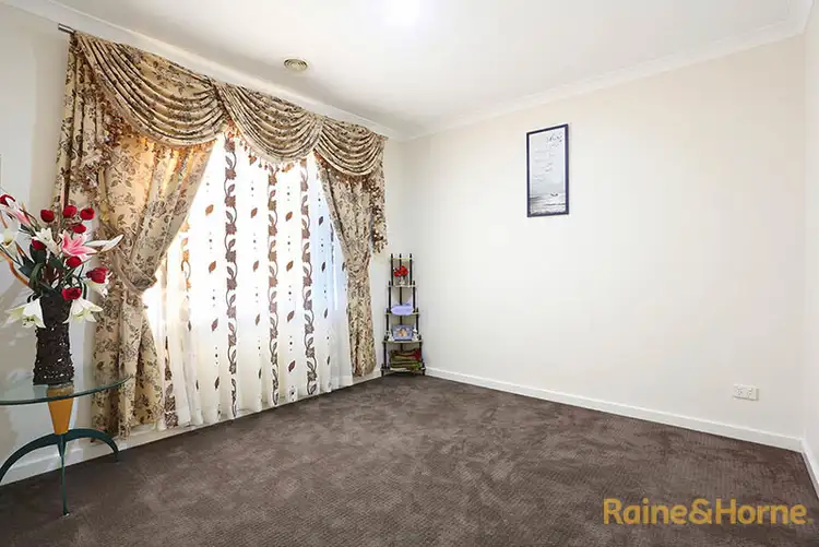 Sixth view of Homely house listing, 5 Danby Court, Cranbourne North VIC 3977