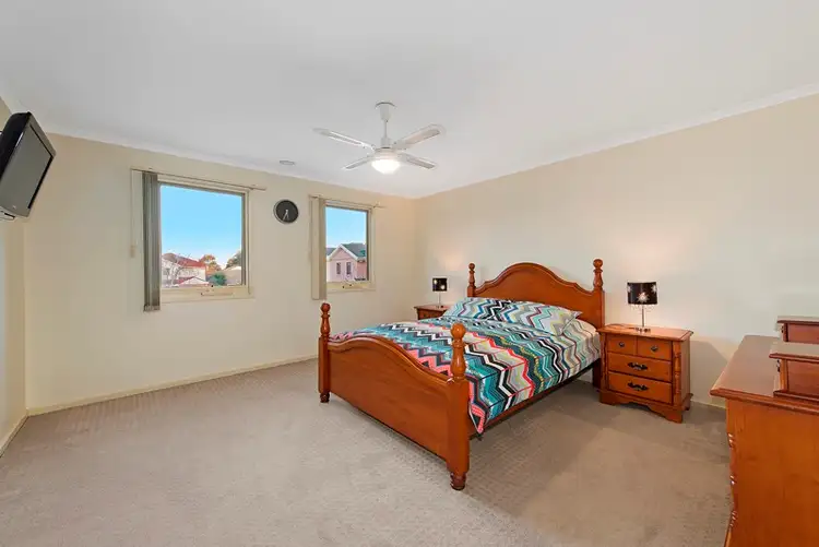 Sixth view of Homely house listing, 2 Tundra Way, Keysborough VIC 3173