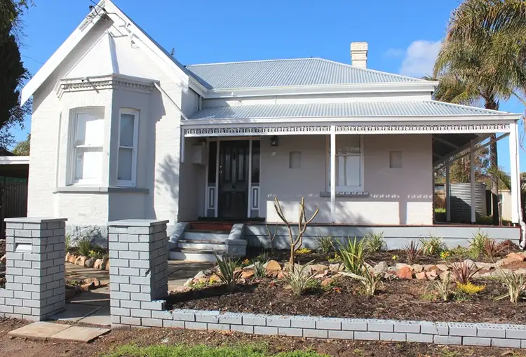 211 Wellington Street, Northam WA 6401