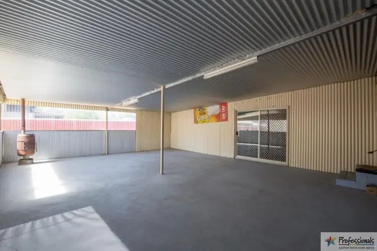 Fifth view of Homely house listing, 2 King Street, Collie WA 6225