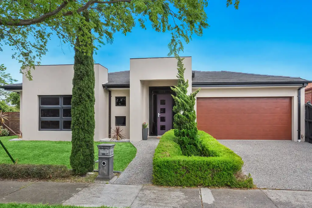 Main view of Homely house listing, 21 Hillgrove Crescent, Berwick VIC 3806