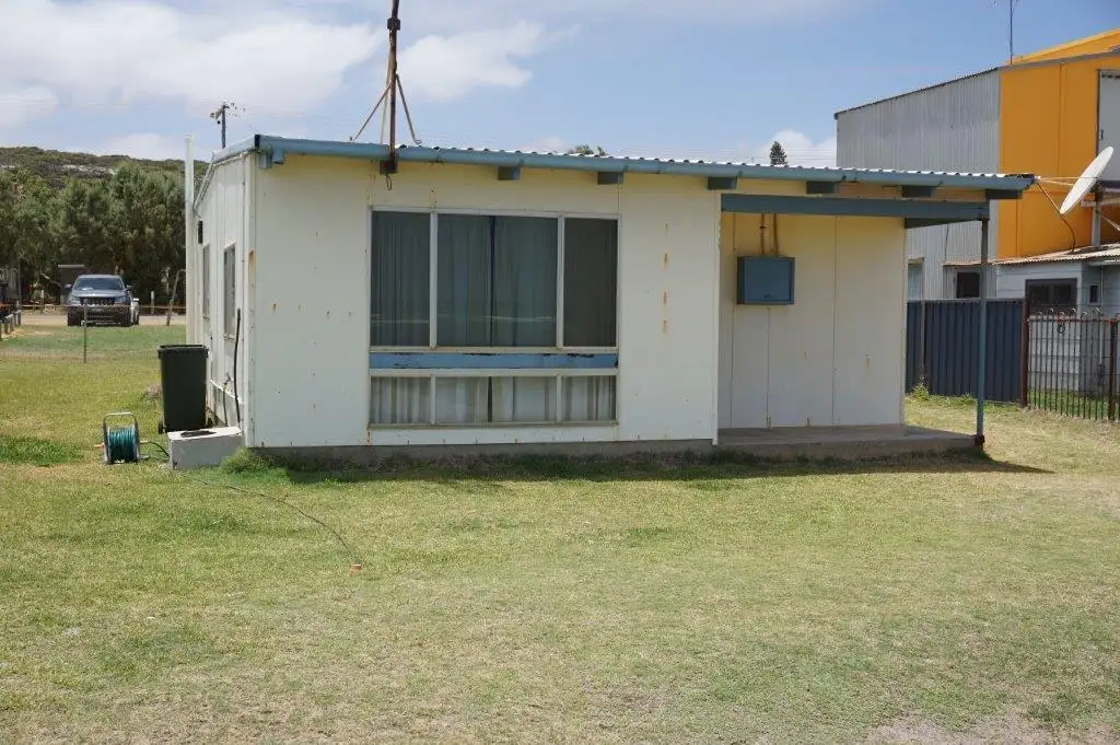 Main view of Homely house listing, 4 / 6 GLANCE COVE, Horrocks WA 6535