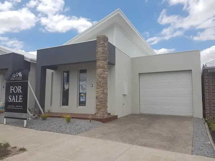 Main view of Homely house listing, 33 Dahlia Crescent, Mickleham VIC 3064
