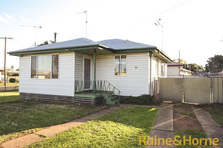 31 Leavers Street, Dubbo NSW 2830