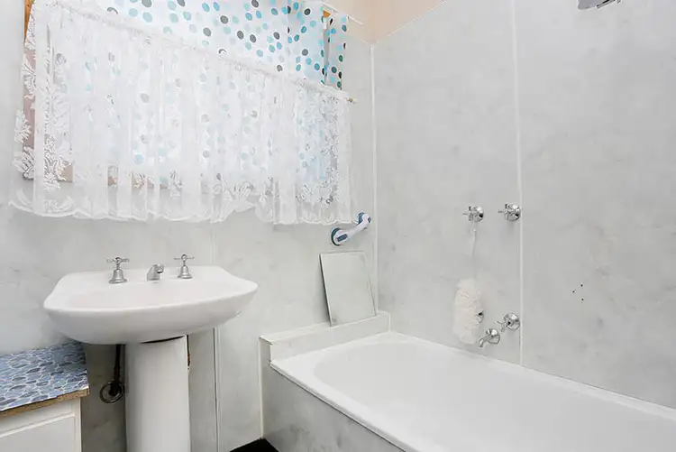 Fifth view of Homely house listing, 5 Detroit Crescent, Corio VIC 3214