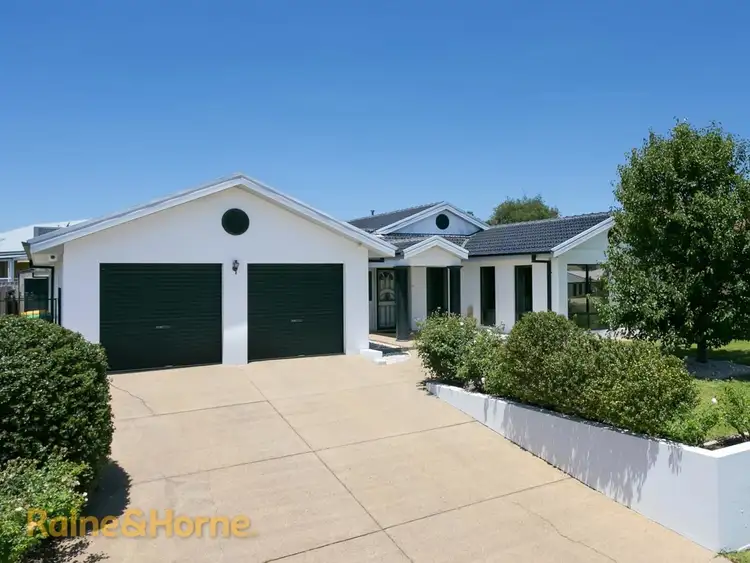 13 Hudson Drive, Lloyd NSW 2650
