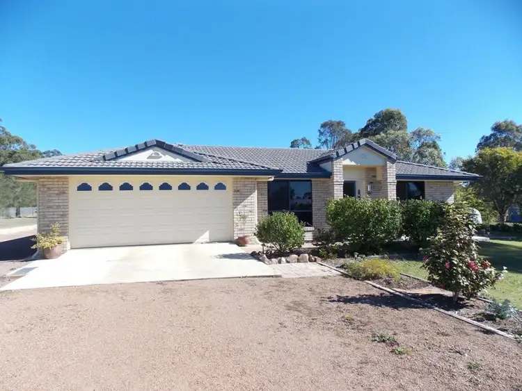 12 Dioth Street, Yarraman QLD 4614