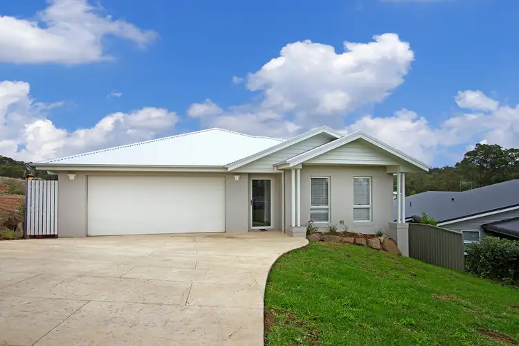 14 Mawson Place, Sunshine Bay NSW 2536