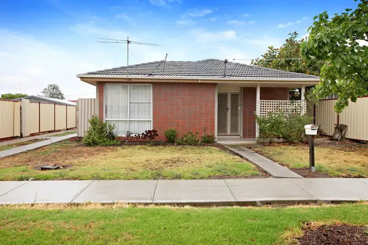 29 Oakwood Road, Albanvale VIC 3021