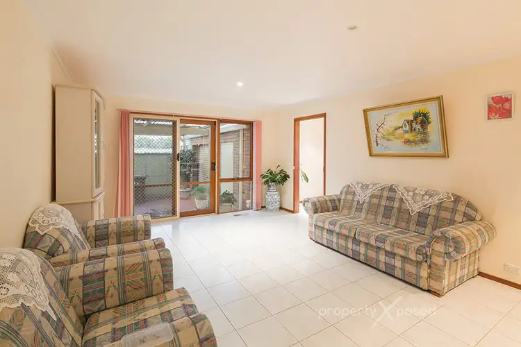 Fifth view of Homely house listing, 8 Elsworthy Court, Endeavour Hills VIC 3802