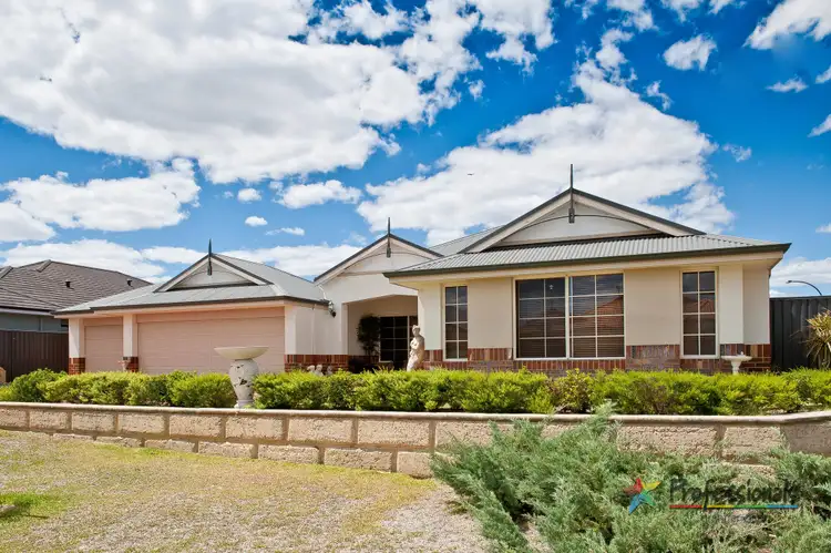 4 Manila Way, Aveley WA 6069