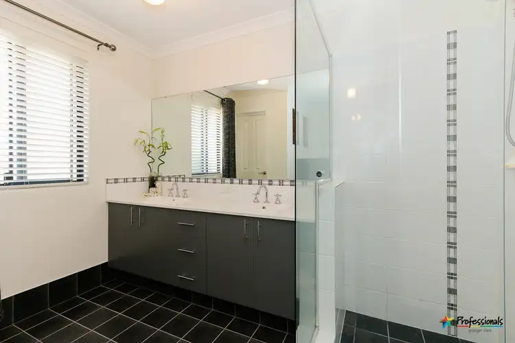Fourth view of Homely house listing, 31 Monroe Cross, Aveley WA 6069