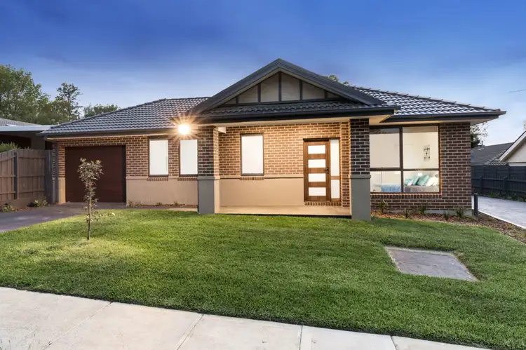 1/13 Emma Road, Croydon VIC 3136