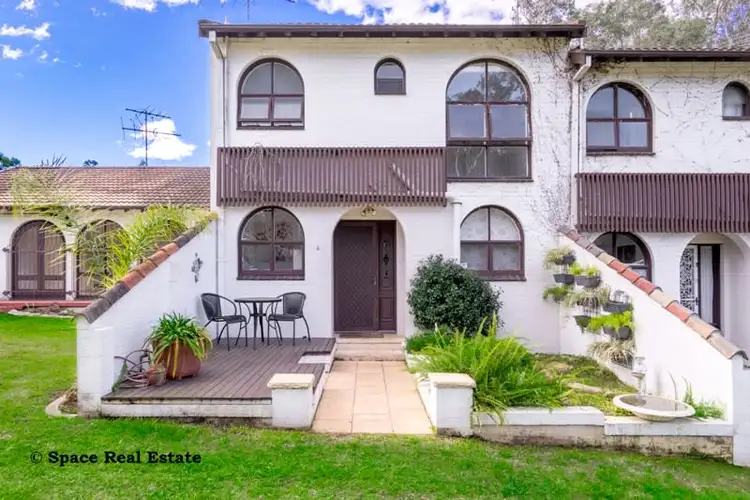 6/6 Clifford Crescent, Ingleburn NSW 2565