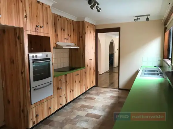 Seventh view of Homely house listing, 2 Kirra Street, Tumut NSW 2720