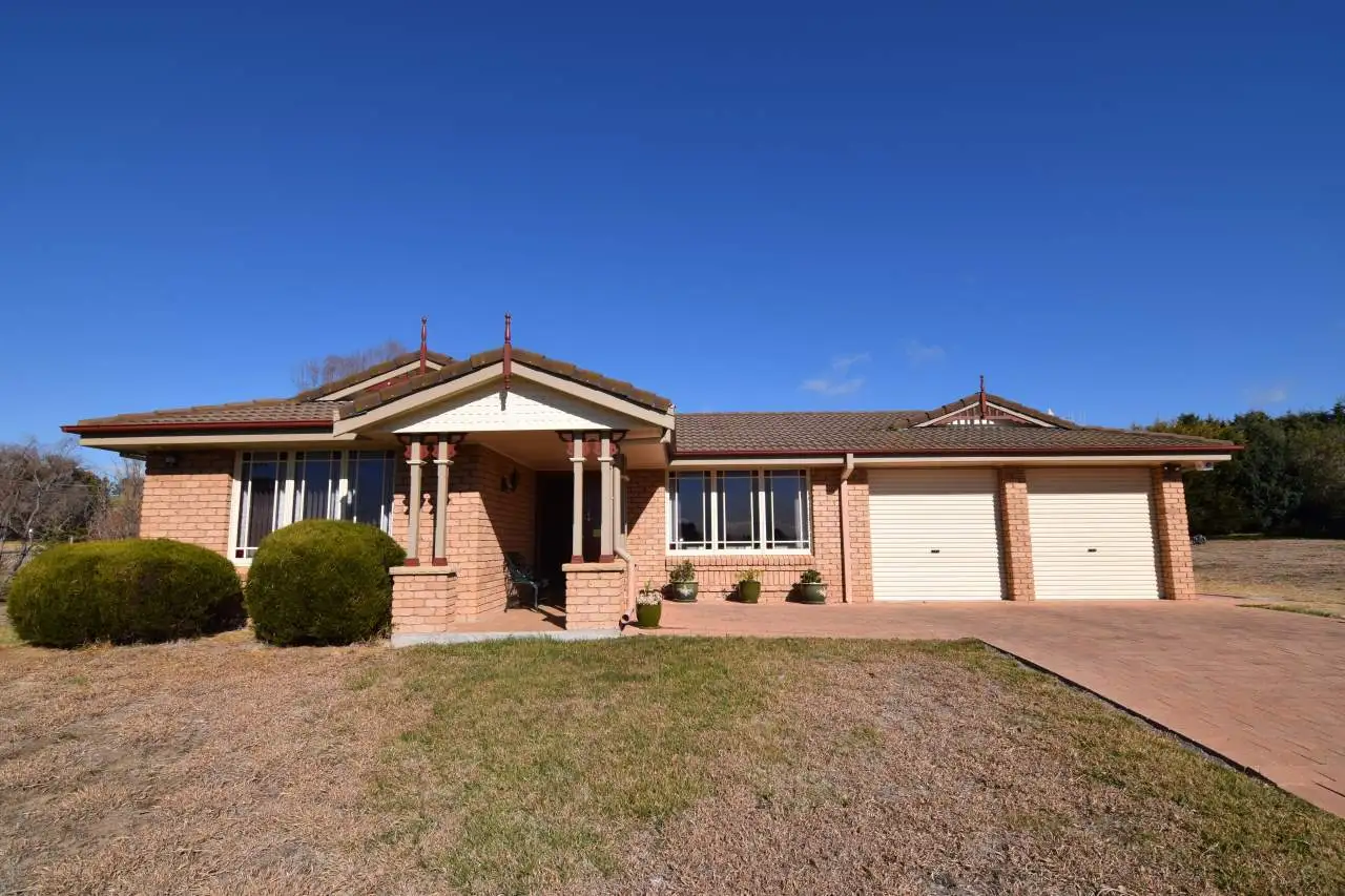 Main view of Homely house listing, 3 Wigmore Drive, Robin Hill NSW 2795
