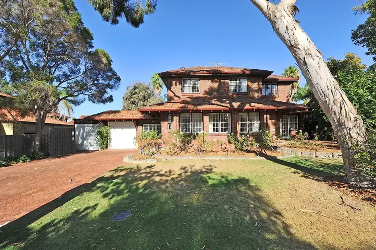 22 Hobbs Avenue, Dalkeith WA 6009