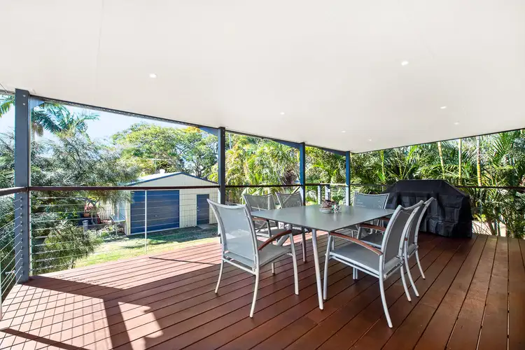 32 King Street, Woody Point QLD 4019