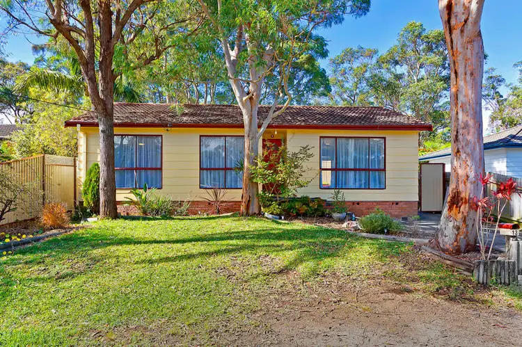 13 McKellar Boulevard, Blue Haven NSW 2262