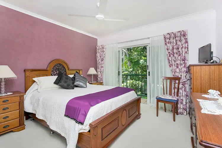 10/1 McGregor St, Mooroobool QLD 4870