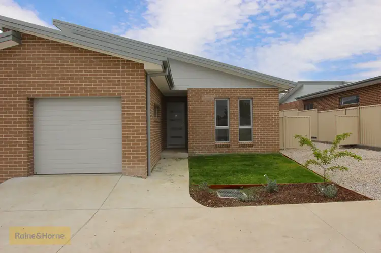2/40 Wentworth Drive, Kelso NSW 2795