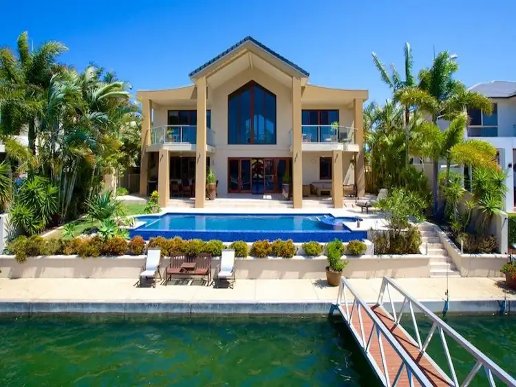 41 King Charles Drive, Sovereign Islands QLD 4216