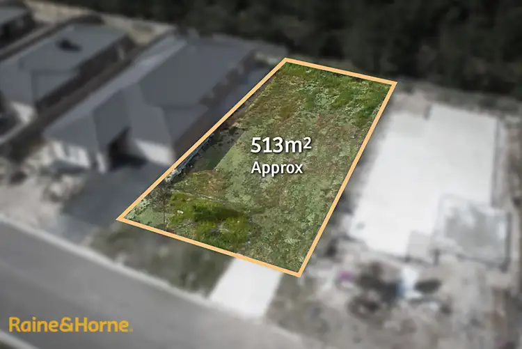 16 Retreat Crescent, Sunbury VIC 3429