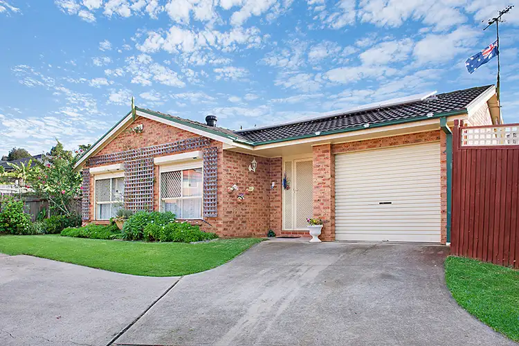 2/74 Fenton Crescent, Minto NSW 2566