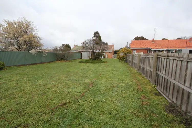 4 Walsh Avenue, Ballarat VIC 3350