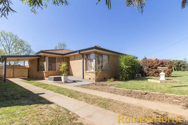 42 Howard Avenue, Dubbo NSW 2830